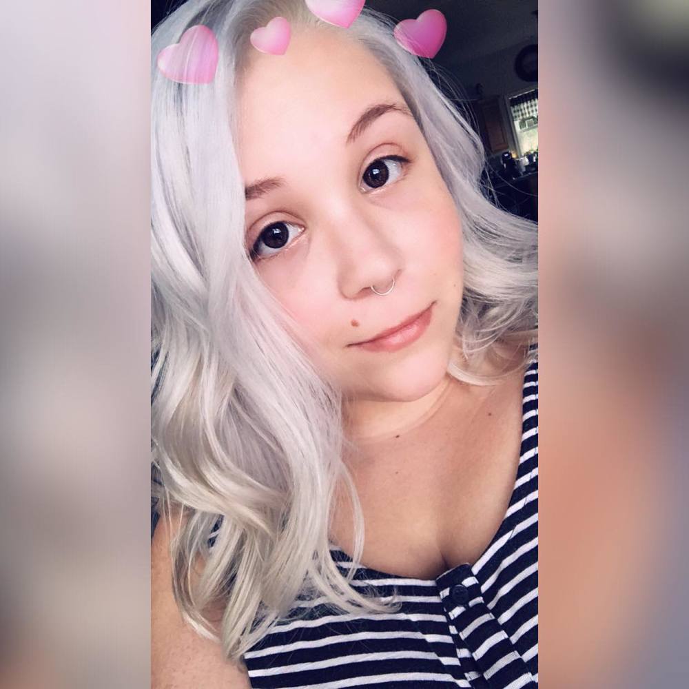 Meet your Posher, Hannah